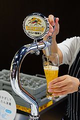 キリンビール横浜工場 注がれる一番搾り