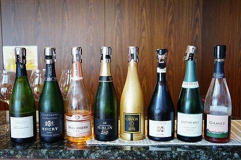 都内のパーティールーム 稽古したシャンパーニュ