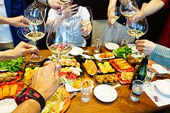 都内のパーティールーム 乾杯