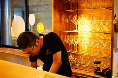 ワインステーション＋ 駅長