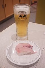 はま寿司 横浜岡野店 ビールとハマチ