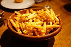 Echezeaux フライドポテト with トリュフ