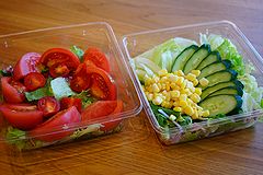 都内のパーティールーム サラダ