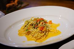 タベルナ・マイアーレ 生うにとフレッシュトマトの冷製タリオリーニ