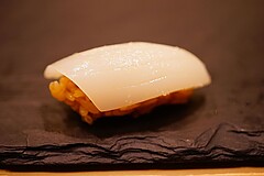 鮨 浜はち スミイカの握り