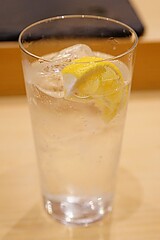 鮨 浜はち レモンサワー