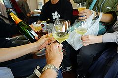 車内で乾杯