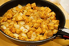 都内のパーティルーム メカジキの腹身のバルサミコ風味のソテー