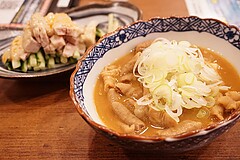 鳥良商店 大船笠間口店 もつ煮と冷やし蒸し鶏