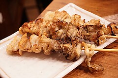 鳥良商店 大船笠間口店 外観