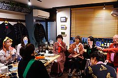 エノテカダイナー 札上げの様子