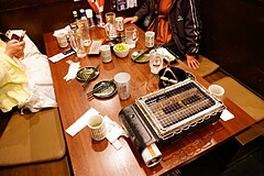 目利きの銀次 田端北口駅前店 テーブル