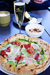 俺のイタリアン テラス恵比寿 ピザ