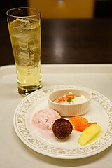 田沢湖レイクリゾート ハイボールとデザート