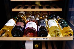 とおるの安ワイン専用棚